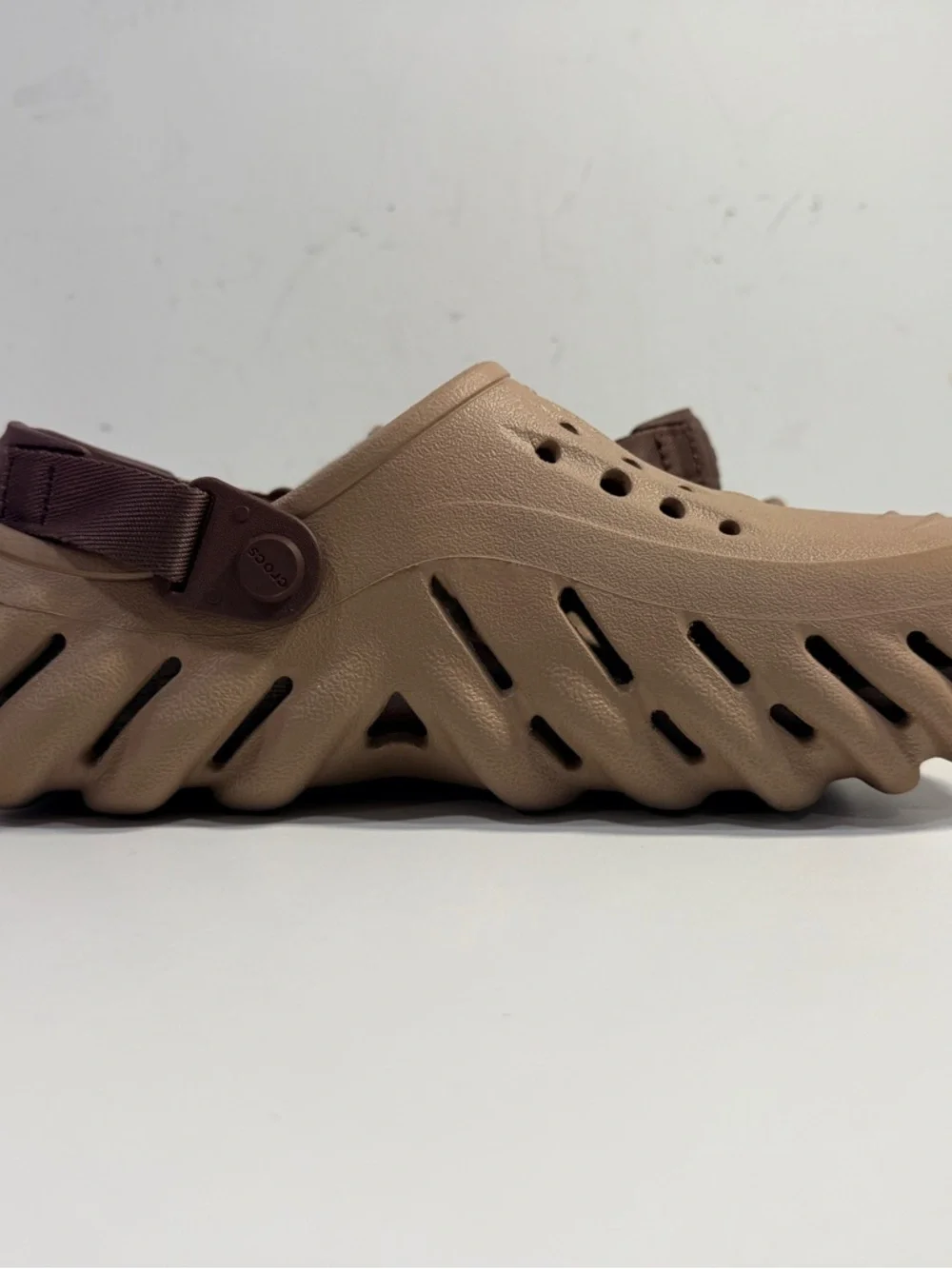 Crocs Echo Clog K Sandals With Adjustable Red Strap Rugged Outdoor Kids J6